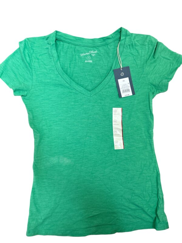 Universal threads Short sleeve green shirt. Size XS